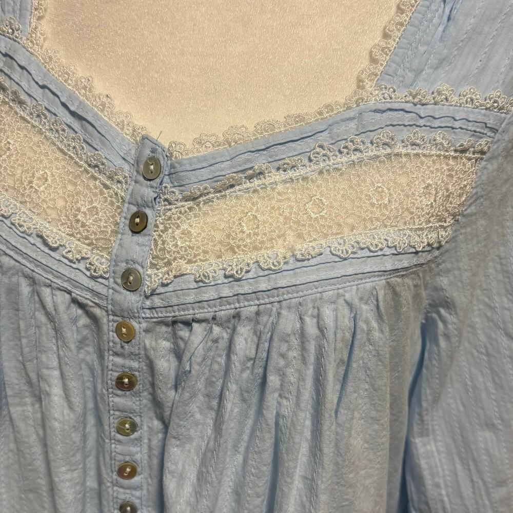 Eileen West Size M Dobby Stripe Button Front Robe Blue Lace Tradwife Modest - Picture 4 of 6
